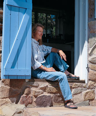 
Says Dyanna of her cabin: “This is where I like to hide.”
